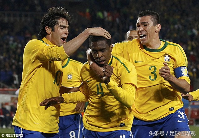 尤文致敬布冯的视频,尤文图斯致敬阿根廷夺冠选手