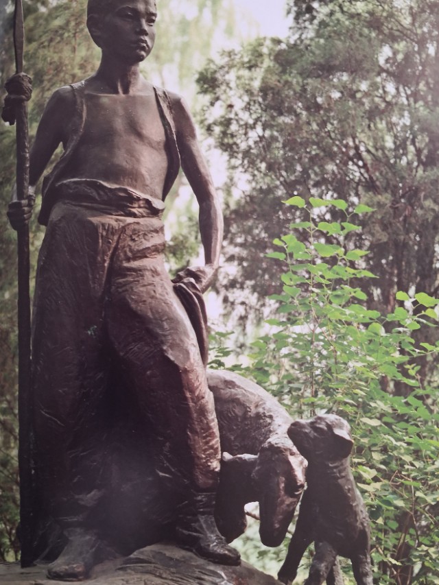 80岁以上雕塑大师曹春生,曹春生雕塑大师视频