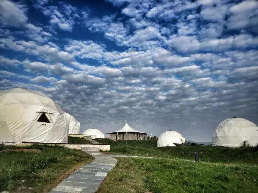 这些民宿藏着千岛湖99%的美,蓝天白云、绿水红叶,邂逅最美秋色