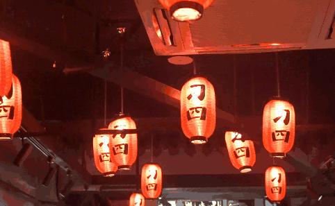 刁四麻辣烫展示,刁四麻辣烫火爆的原因