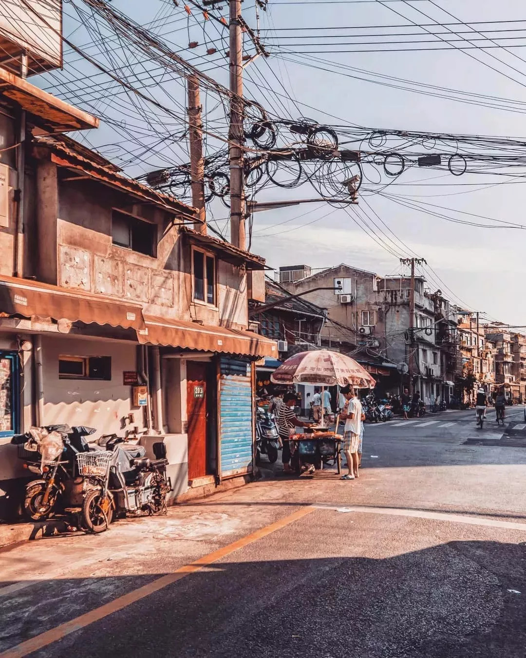 上海最新航拍震撼视频,外媒上海夜景被震撼视频