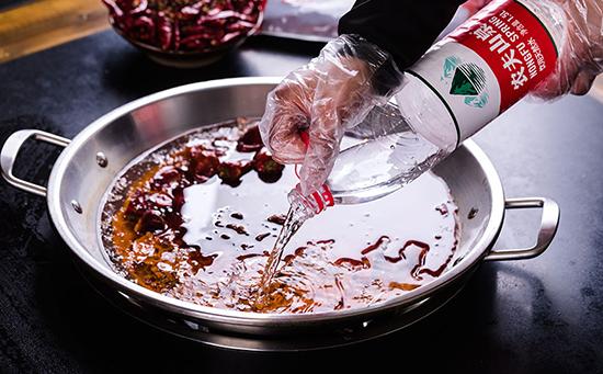 牛肉火锅的做法家庭做法,牛肉火锅的做法川味