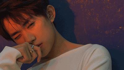 解决黑眼圈细纹最有效的方法,黑眼圈细纹比较严重怎么办