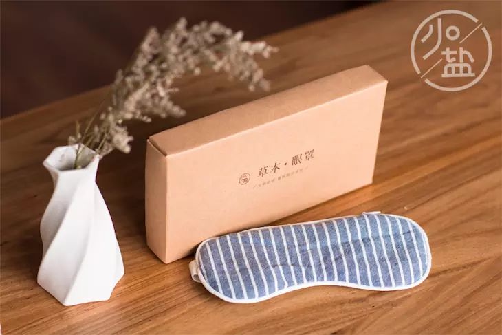 出门在外,来看看LOHAS编辑部的小姐姐们都必备哪些好物~