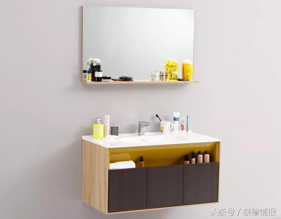 卫生间马桶花洒浴室柜怎么选,浴室柜龙头哪个品牌好