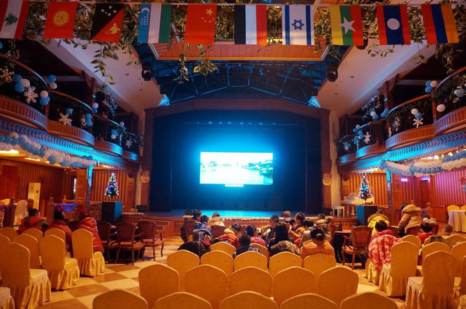 冰城伏尔加:“晴空下的雪域恋歌”让你知道旅行和旅游是两码事!