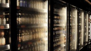 畅饮半个月！这家“自选型”酒吧就在民歌湖酒吧街！