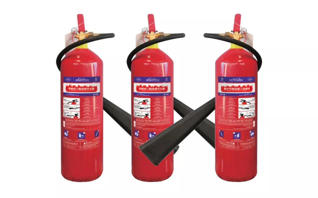 坏了的灭火器可以直接扔吗,灭火器不丢留下什么用