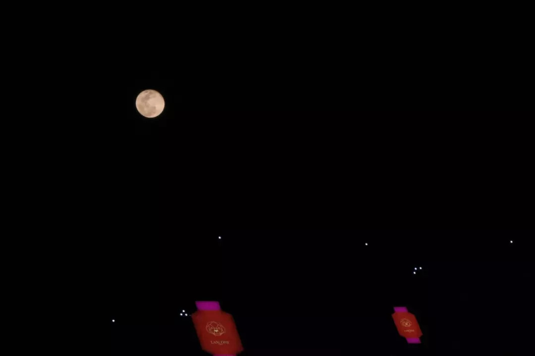 南京的夜晚真实图片,2005年的南京街头真实影像