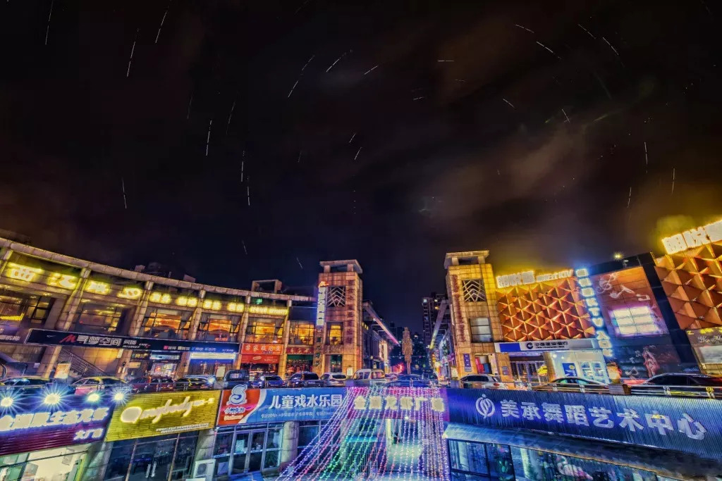 南京的夜晚真实图片,2005年的南京街头真实影像