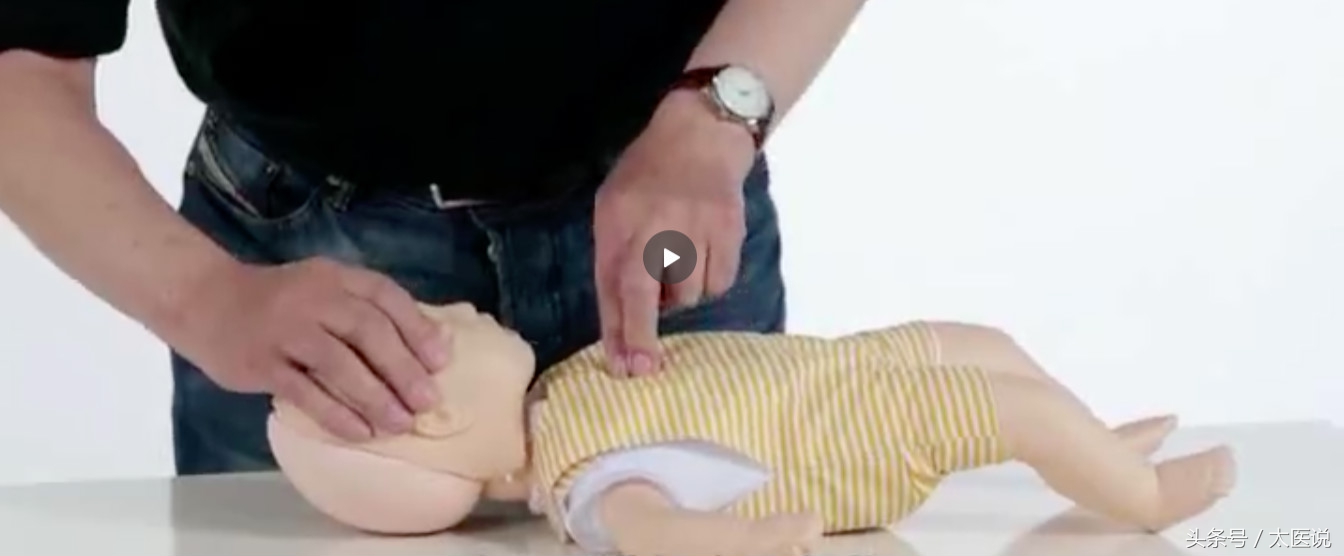 溺水者救上岸之后怎么急救,溺水抢救小孩心肺复苏