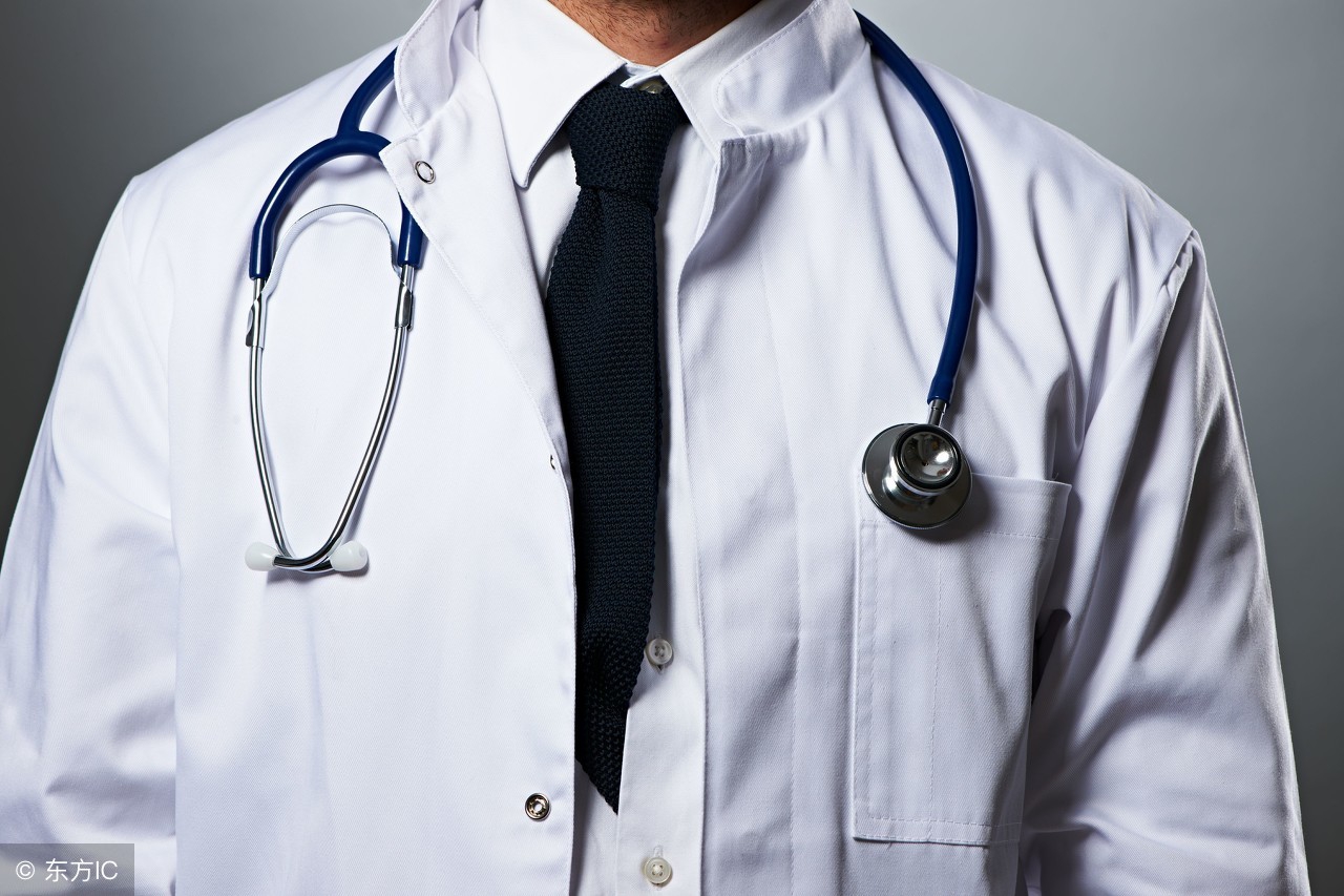 舌头上出现斑,舌头上有斑点是癌症前兆