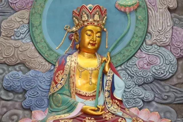 佛弟子觐见其他宗教要叩拜吗,佛弟子见到自己的师父如何行礼