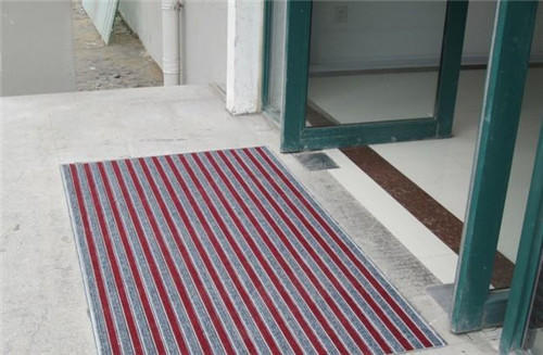 卫生间门口地垫耐磨耐用,家里的各个地方都可以用这款地垫