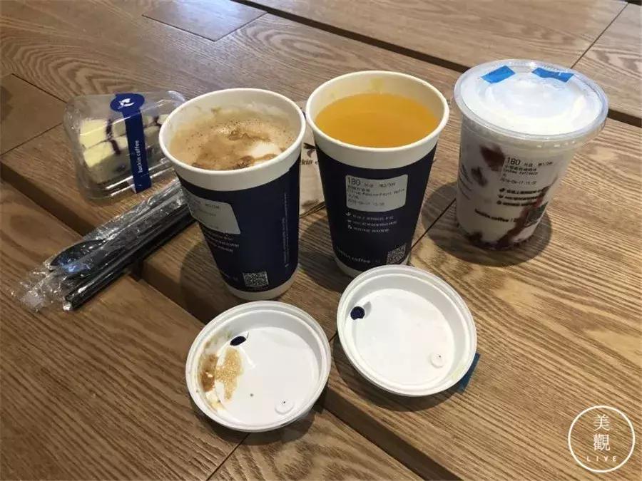 瑞幸咖啡和拼多多的比较图片,拼多多瑞幸咖啡店