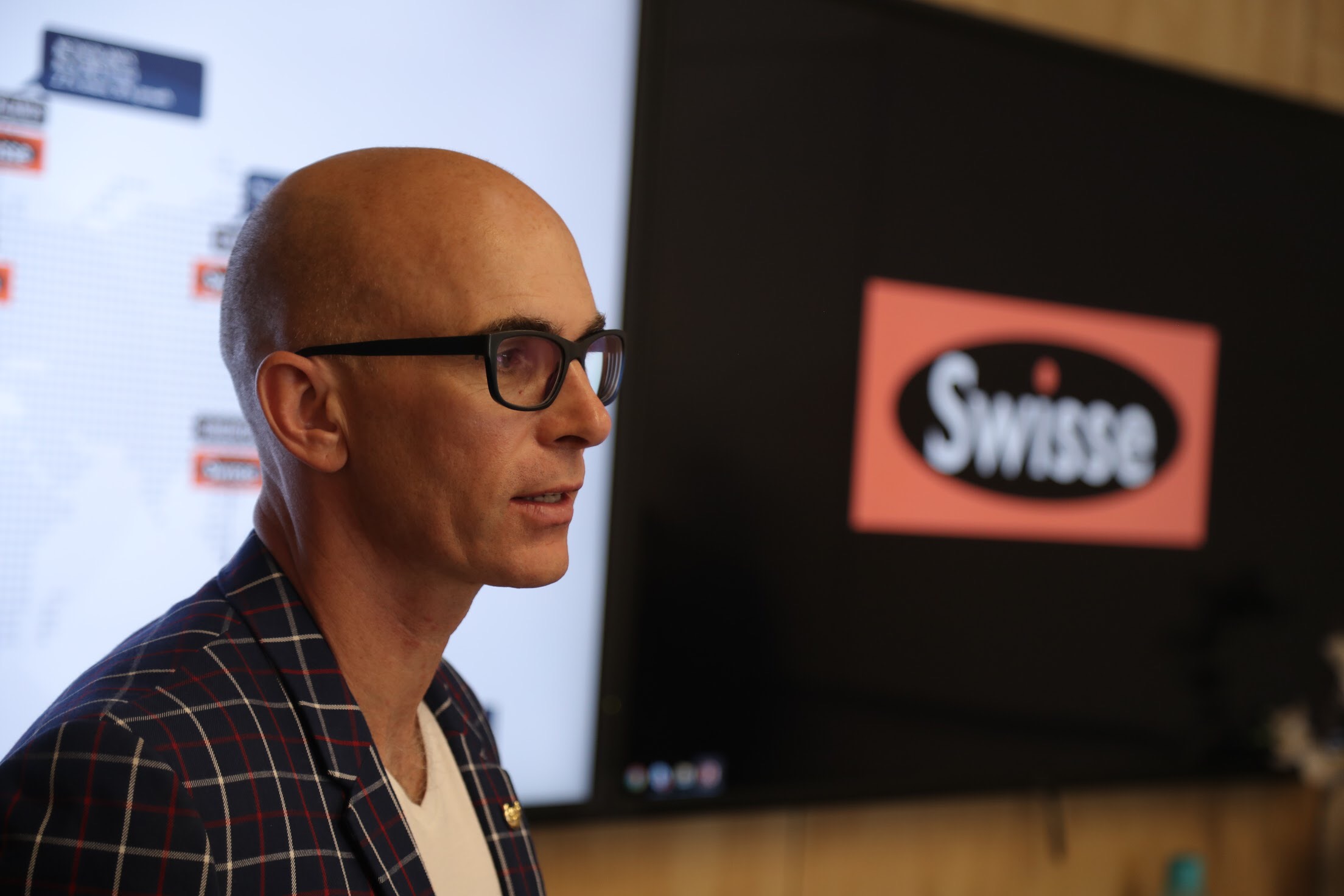 swisse中国运营,运动达人swisse总裁oliver