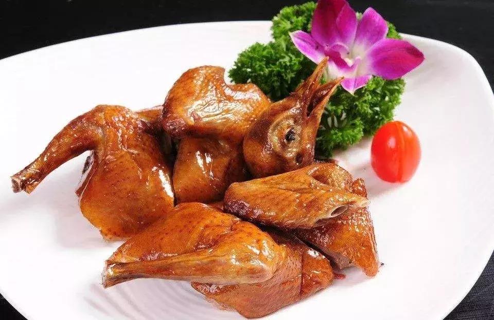 奥园嗨翻中秋，108种潮玩方式，100+种商品优惠低至2.5折！