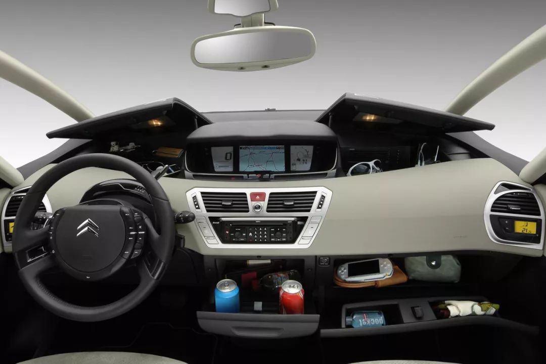 法拉利和mpv,80万法拉利mpv