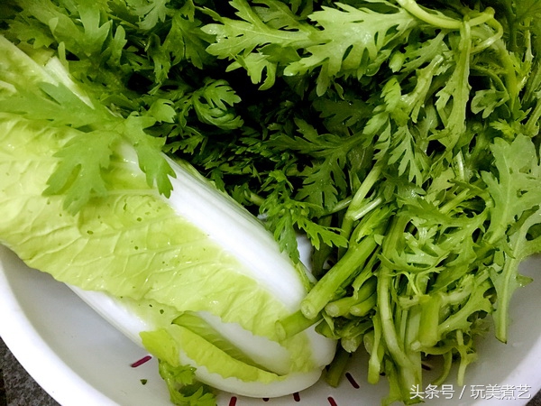 豆腐鳕鱼羊肉,鲜豆腐煮鱼