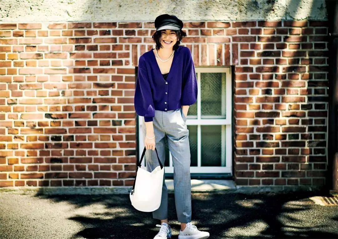 买对设计师青睐的秋冬流行色,等于拿到高阶时髦圈入场券