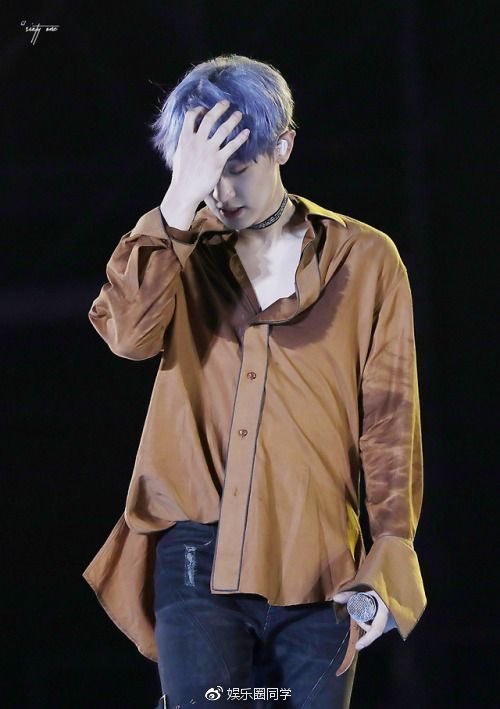 朴灿烈的周边竟然是个烟盒？EXO的粉丝不愧是魔鬼般的人才！