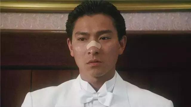 盘点刘德华11部赌片，第五部结局最悲情，最后一部阵容大口碑差