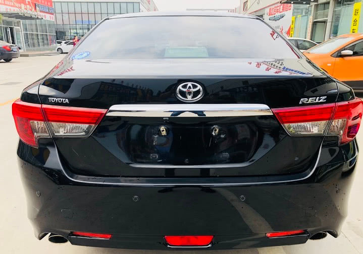 2011款二手锐志2.5v值得买吗,丰田锐志13款尊锐版二手多少钱