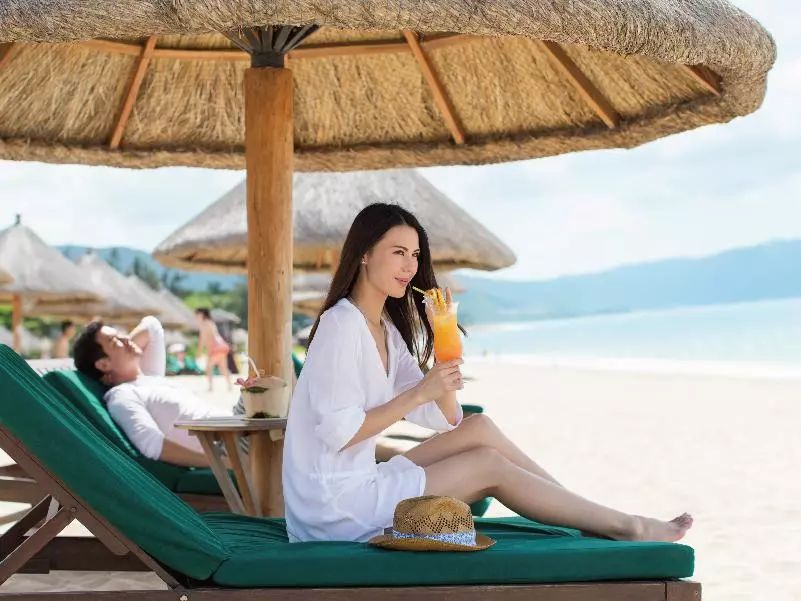 鍥藉唴涓囪豹绯诲垪搴﹀亣閰掑簵,涓浗棣栧涓囪豹搴﹀亣閰掑簵