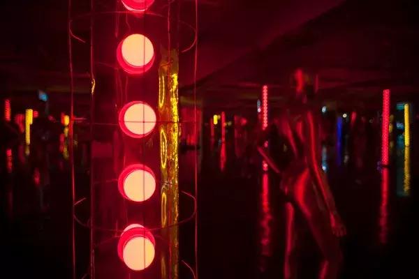 “再无纽约1970s”大型新媒体沉浸式体验摄影展在京开幕