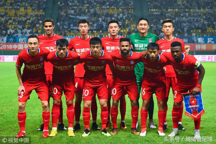 喜剧！黄征宇乌龙球，肖智头球，重庆斯威1：1广州富力