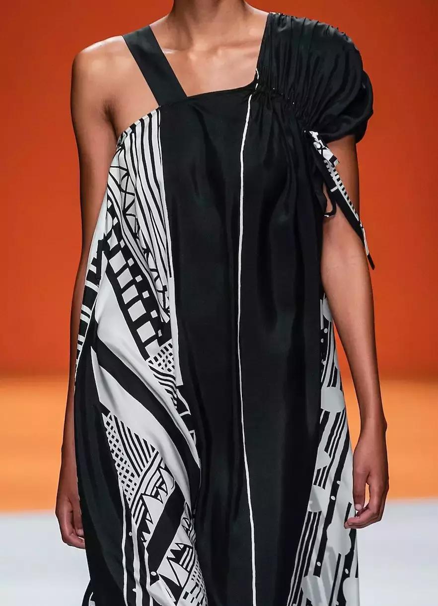 又有一波最新的美鞋美包来了看看我们是否为你种下了一片草原