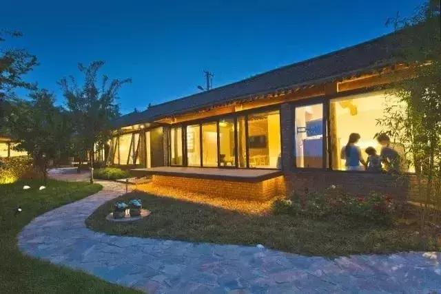 农村小院这样改不仅漂亮还能挣钱,如何低成本打造农村小院