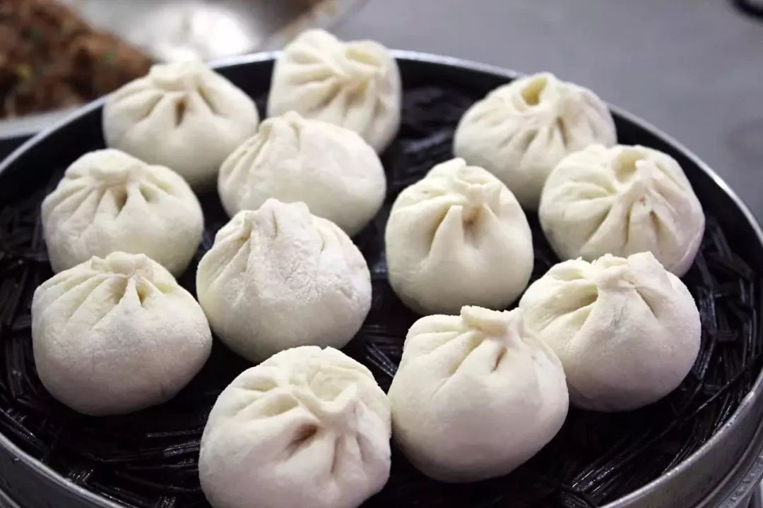 探店老字号包子店,深藏街巷29年的老牌包子