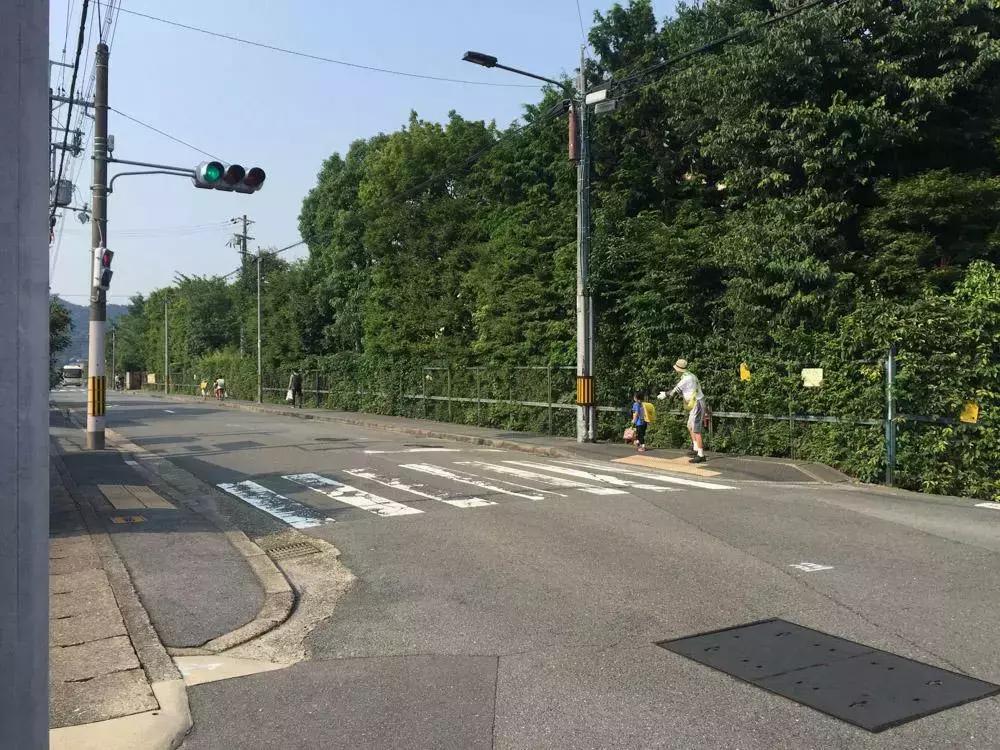 职业妈妈和全职妈妈,职业妈妈与全职妈妈