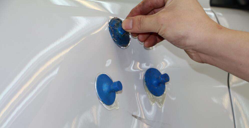 车身凹陷一点点怎么修复,车身有小凹陷掉漆怎么修补