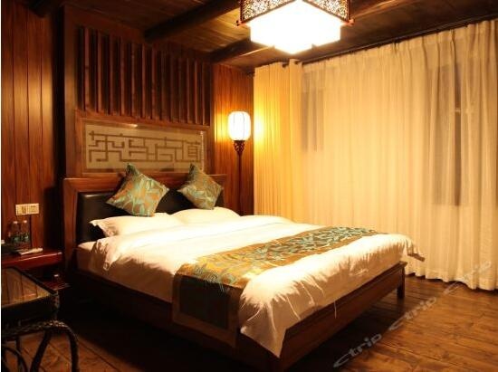 国庆假期住哪儿？水灵妹为你精心奉上都江堰这10家紧临景区的民宿酒店！让你坐拥青山绿水，感受品质生活