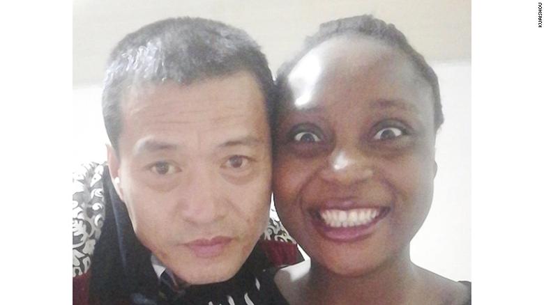 中国43岁男子娶非洲姑娘成网红，生出的儿子肤色不一般