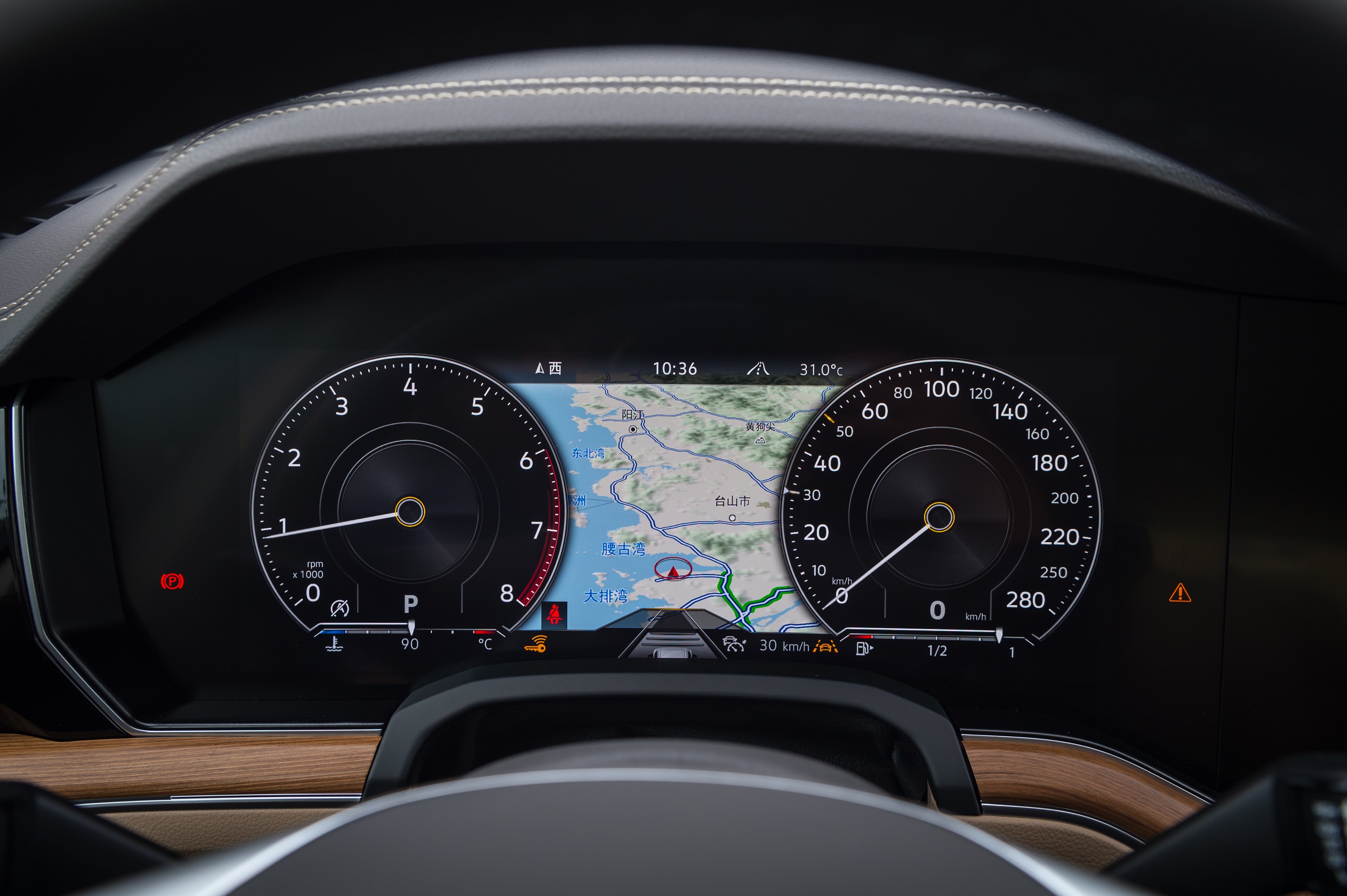 新一代途锐有几款,新一代途锐实车现身科技感超强