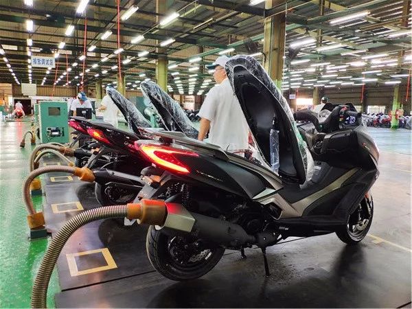 常州光阳工厂在哪里,我们去工厂参观了一周英语