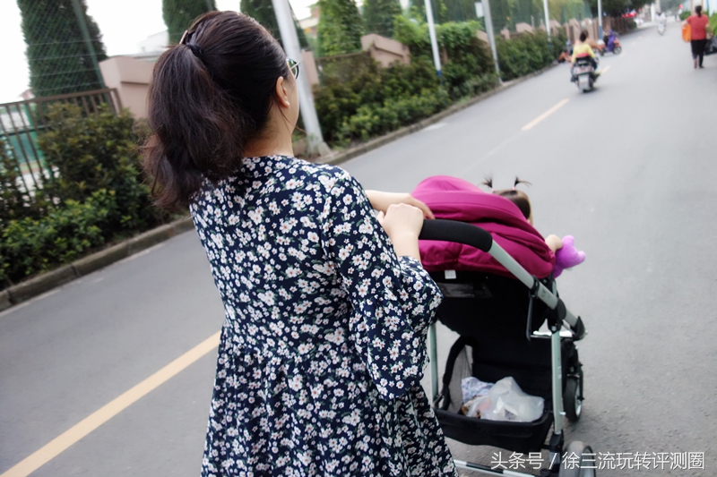 儿童推车放哪里合适,儿童推车买什么款