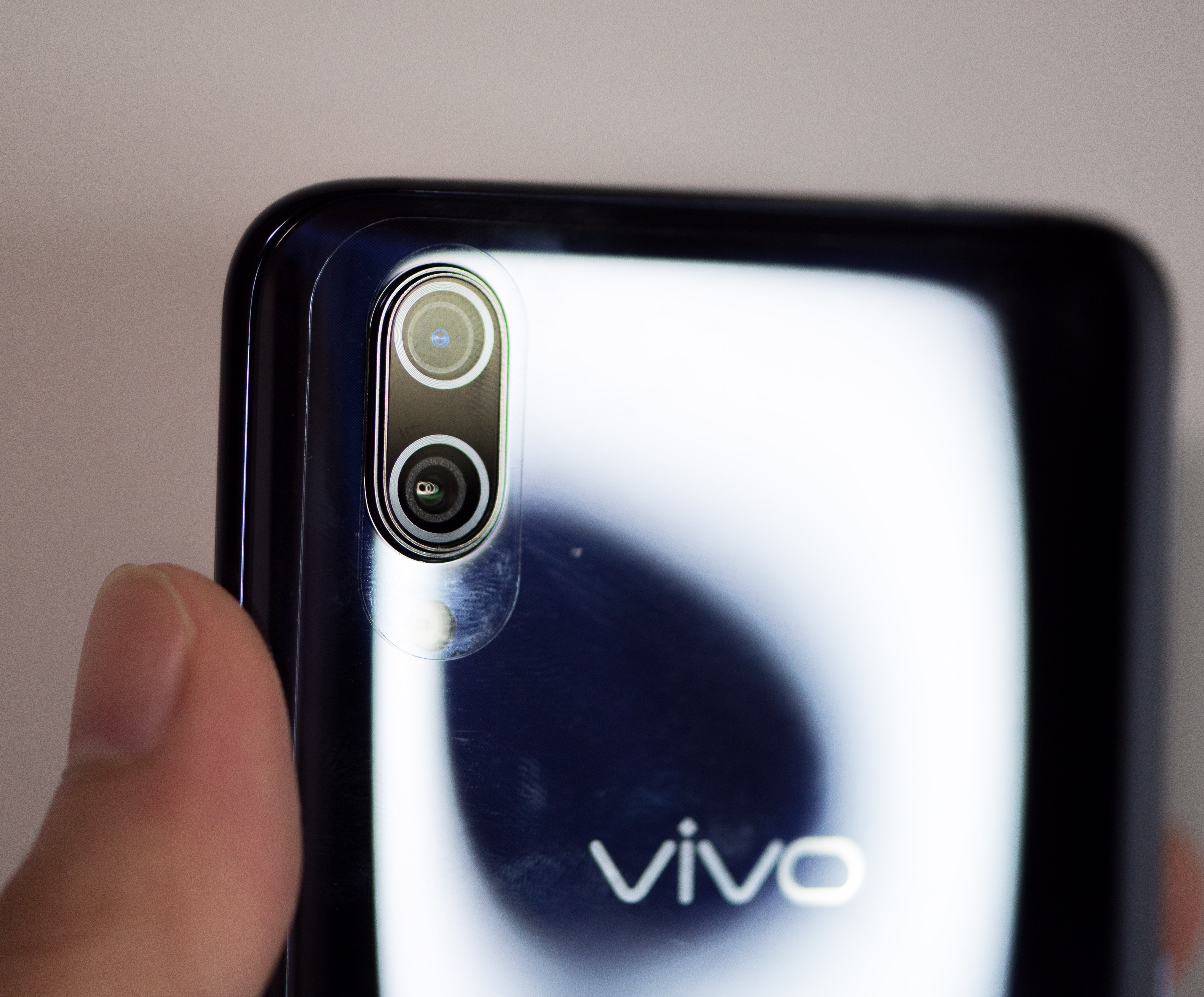 潮流旗舰vivox23诠释科技至美,内外兼修vivox23评测