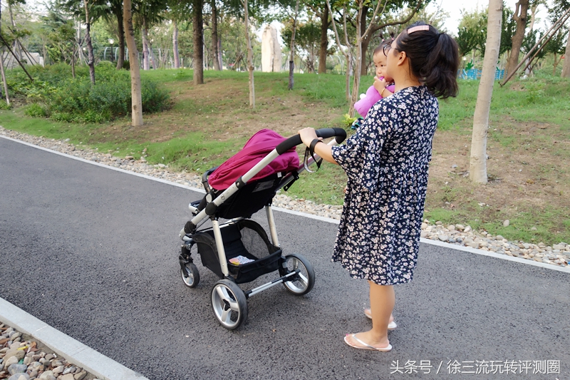 儿童推车放哪里合适,儿童推车买什么款