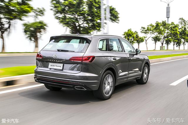 新款途锐比老款途锐小,全新大众途锐测评