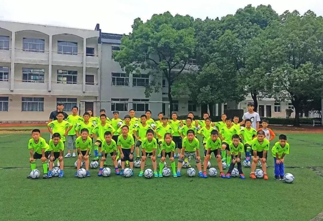 苏州哪家小学有足球队,江苏最好的足球学校