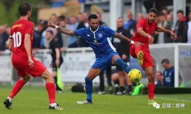 时隔14年英超再现帽子戏法,25岁闪耀英超赛场后却光速陨落