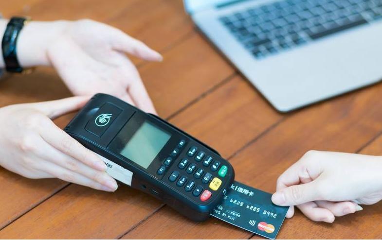 信用卡背后的贷款算不算网贷,如何才能获取信用卡背后的贷款