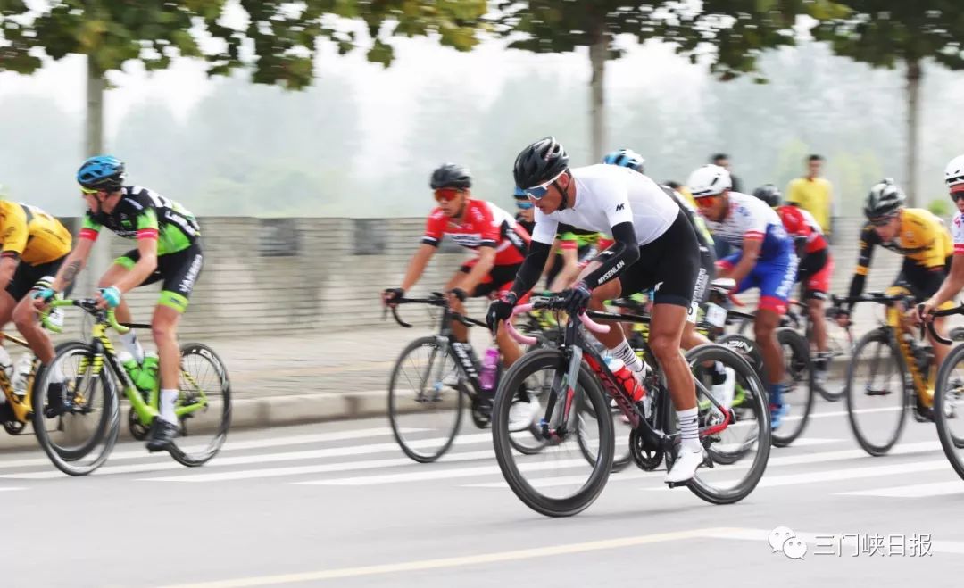 三门峡体育场球赛,三门峡最新比赛视频