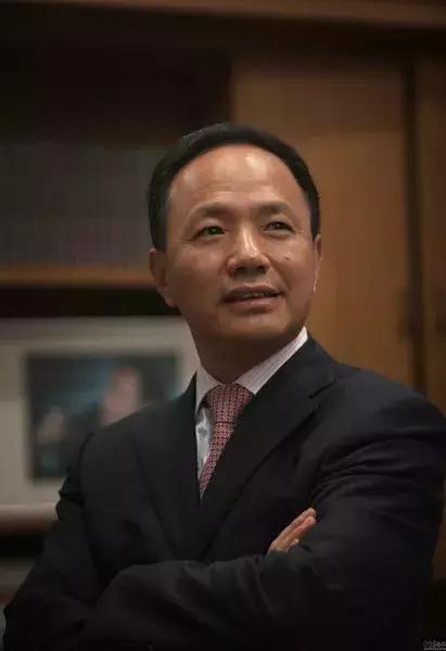 这位副部级干部撰文回顾40年理论生涯,耐人寻味!