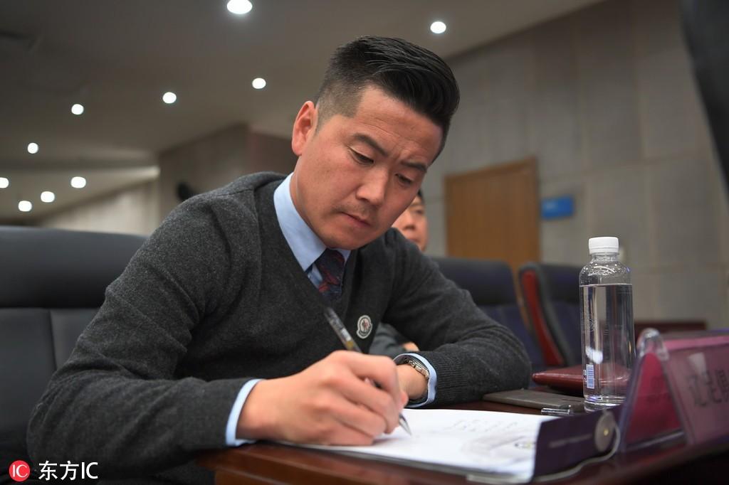 02国足打巴西门柱,02世界杯国足对阵巴西回顾