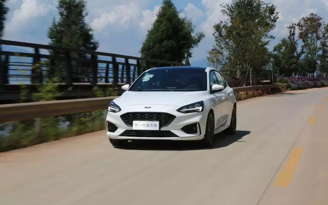 驾驶乐趣测试,全新一代福克斯试驾视频
